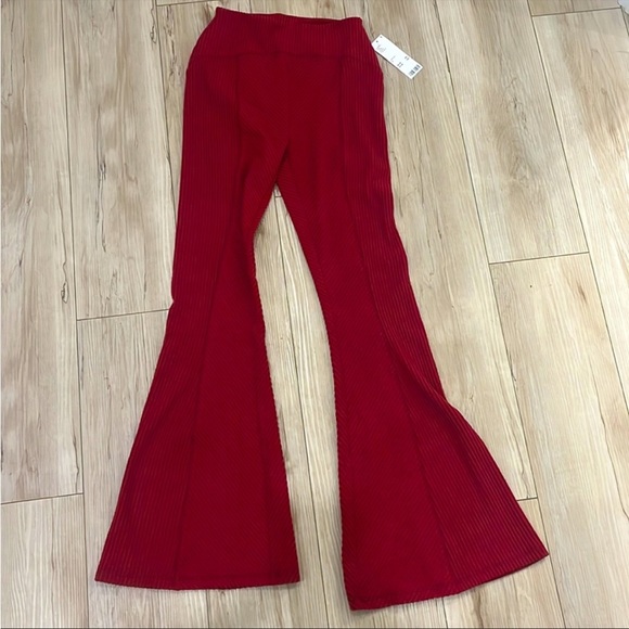 NWT Out from Under(Urban outfitters) crop top and matching pants, Size S - Picture 3 of 4